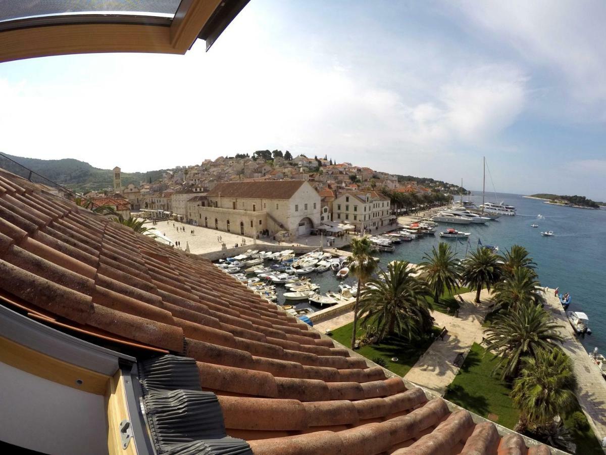 Hvar Attic Modern Design - Town Center With A Great View Hvar Town Luaran gambar