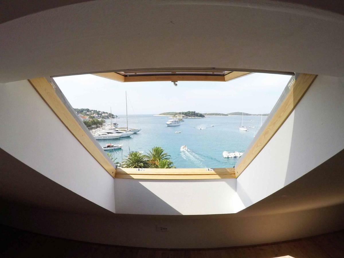 Hvar Attic Modern Design - Town Center With A Great View Hvar Town Luaran gambar