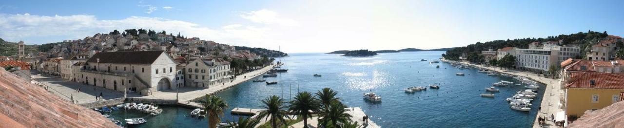 Hvar Attic Modern Design - Town Center With A Great View Hvar Town Luaran gambar
